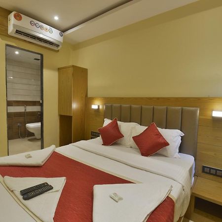 Hotel Residency Park Bombay Esterno foto