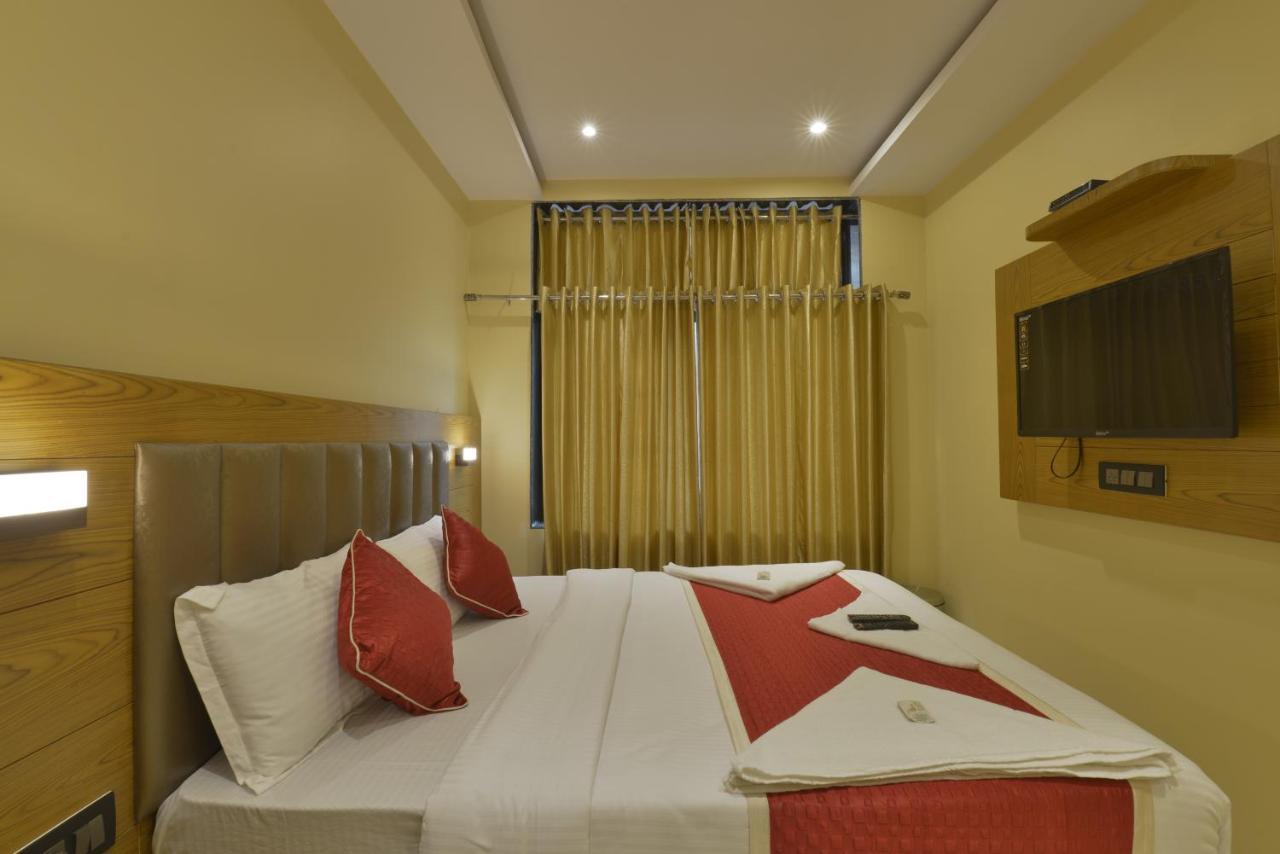 Hotel Residency Park Bombay Esterno foto