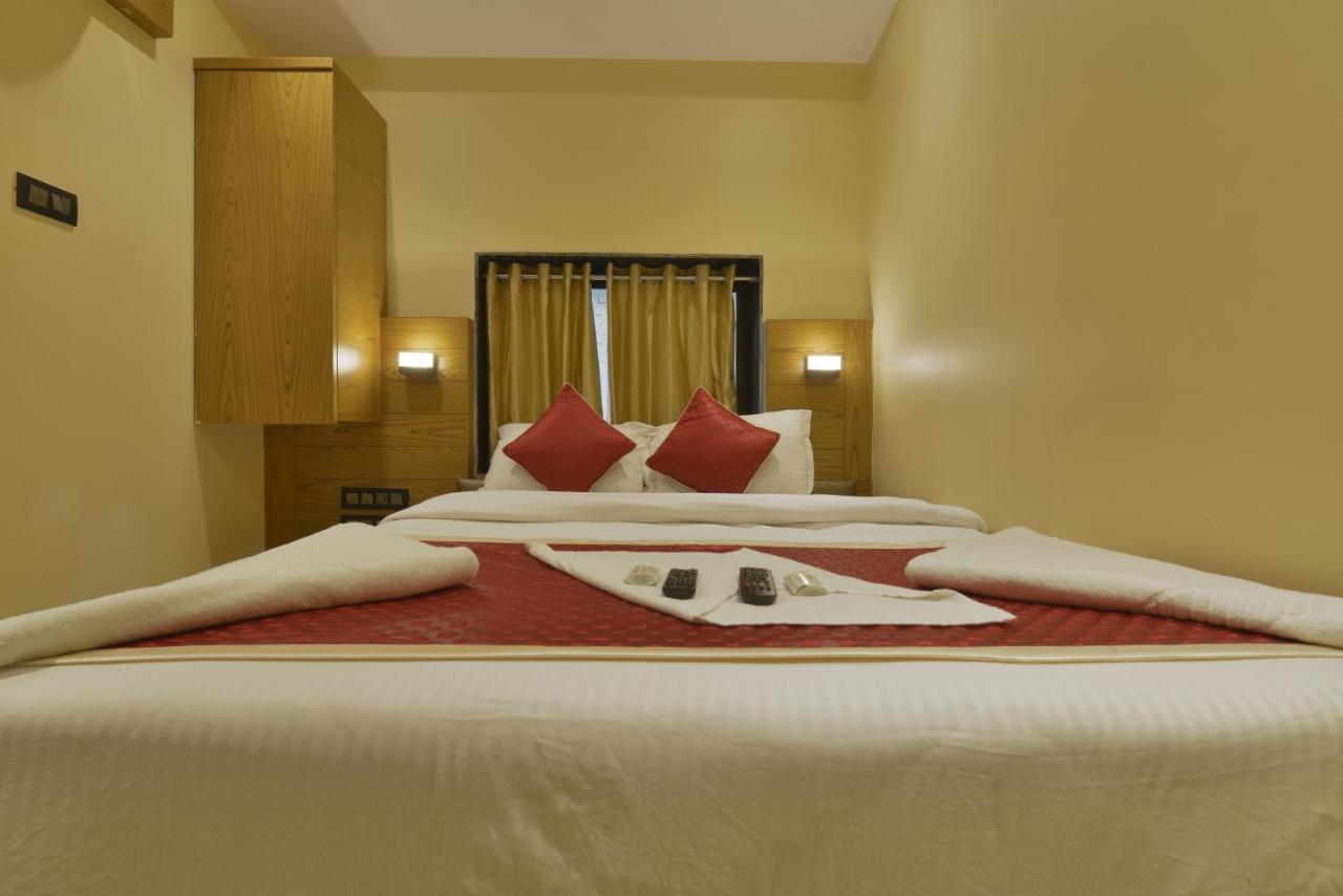 Hotel Residency Park Bombay Esterno foto