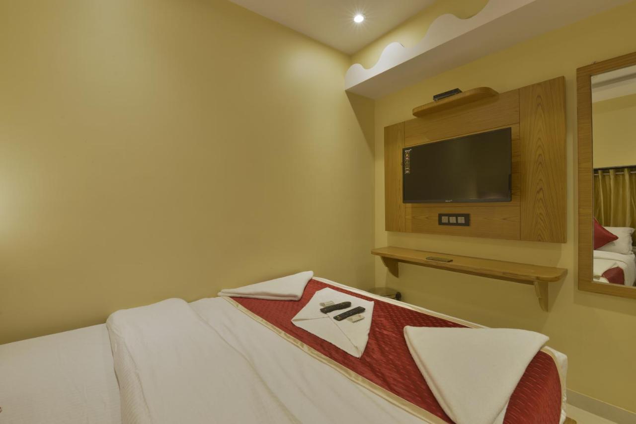 Hotel Residency Park Bombay Esterno foto