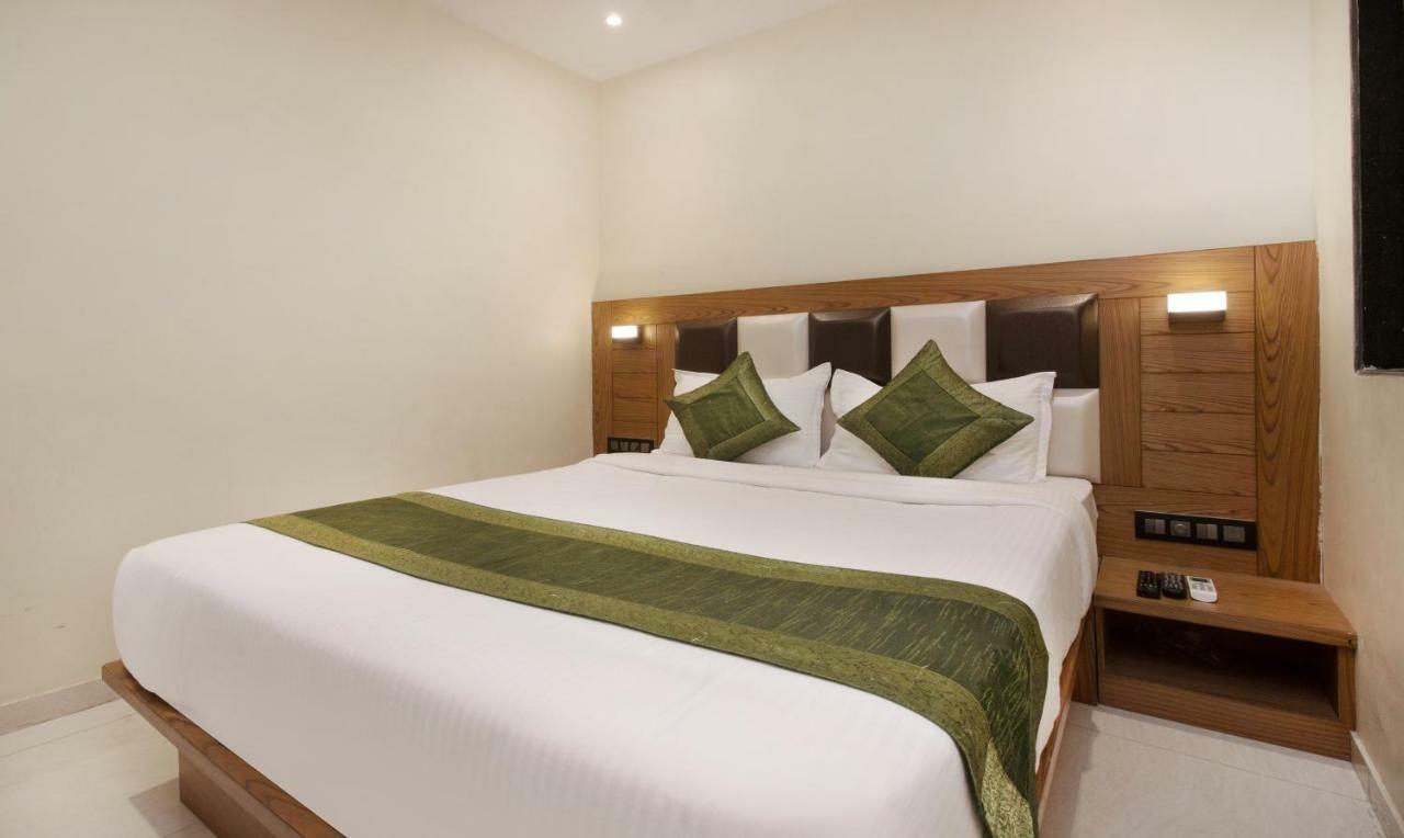 Hotel Residency Park Bombay Esterno foto