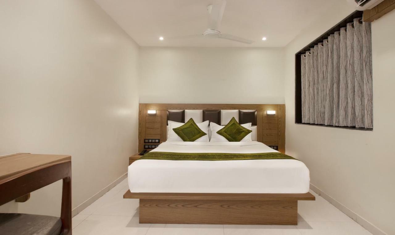 Hotel Residency Park Bombay Esterno foto