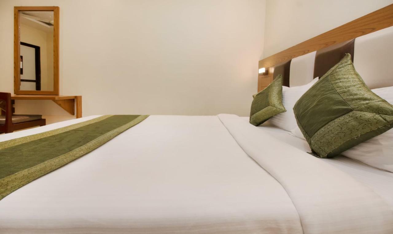 Hotel Residency Park Bombay Esterno foto