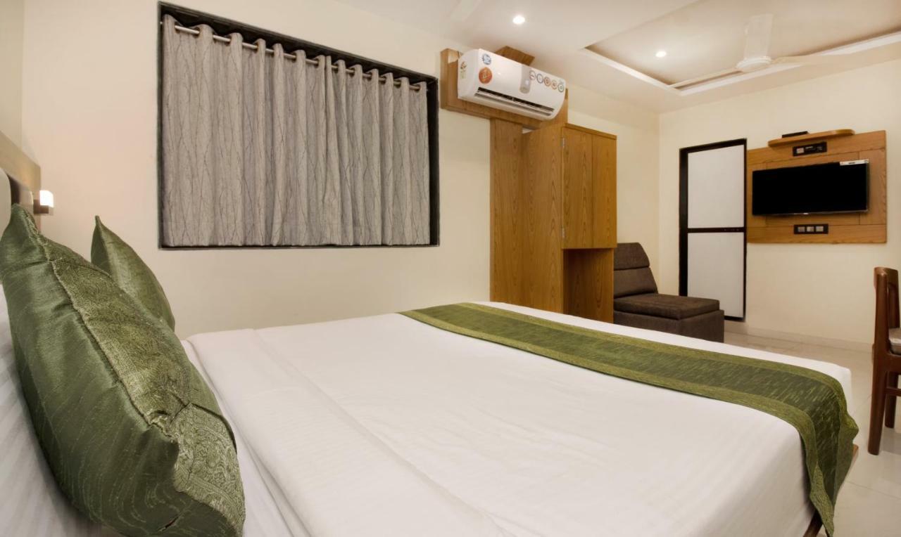Hotel Residency Park Bombay Esterno foto
