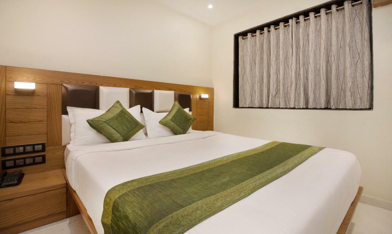 Hotel Residency Park Bombay Esterno foto
