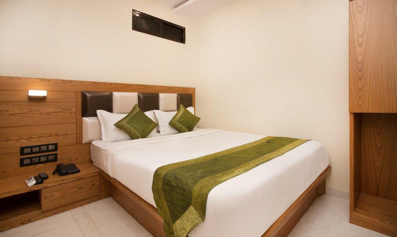 Hotel Residency Park Bombay Esterno foto